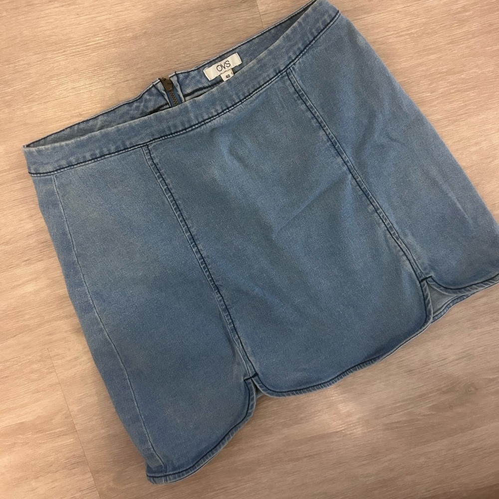 Scalloped Denim Mini Skirt